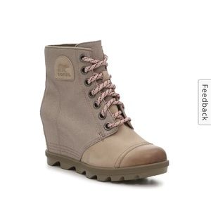 Sorel PDX Wedge Bootie NWOT, in Taupe, size 8